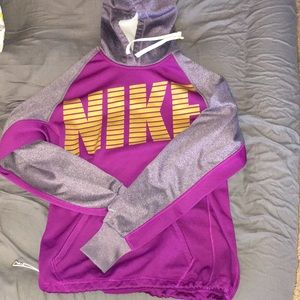 Women's Nike thermal sweatshirt size small